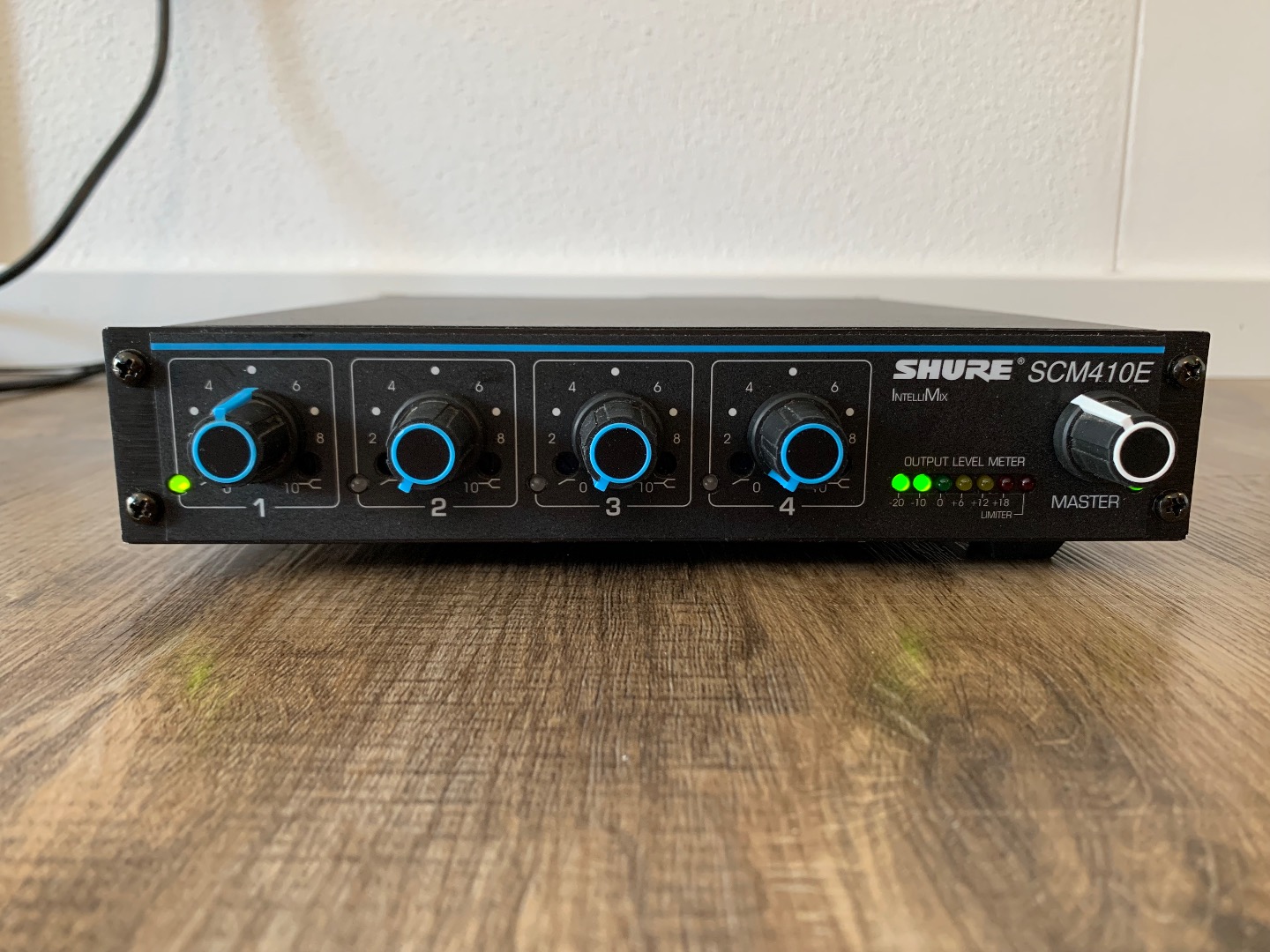 Shure SCM410E 250 EUR GebrauchteVeranstaltungstechnik.de Der
