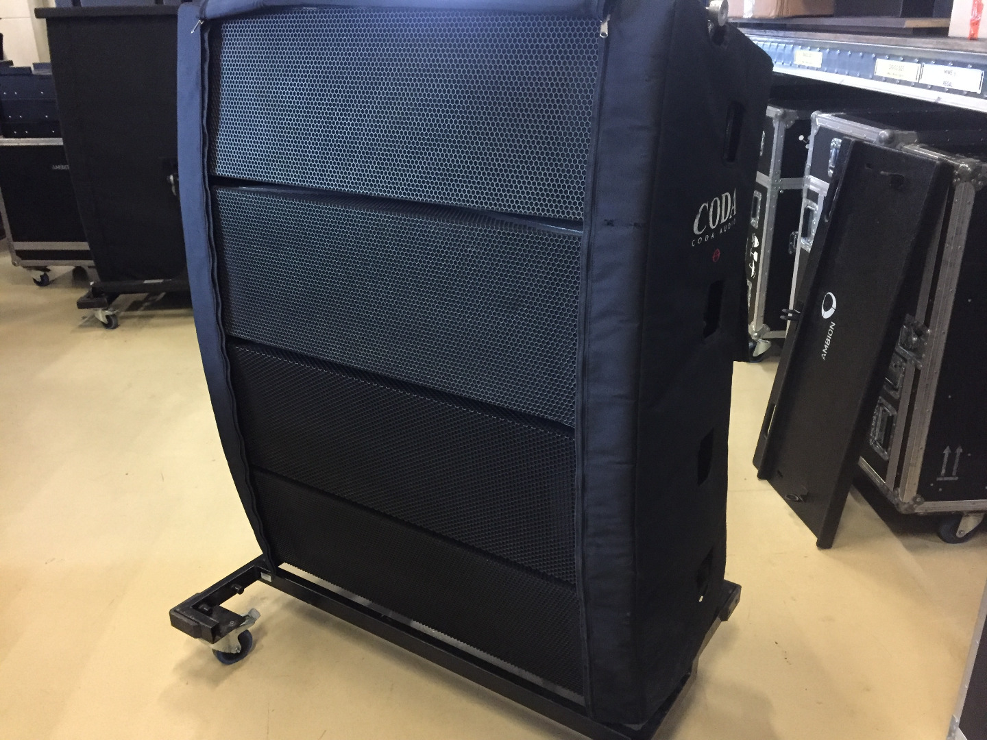 CODA Airline LA12 Arena Line Array | 4er Set | 7999 EUR - Gebrauchte ...