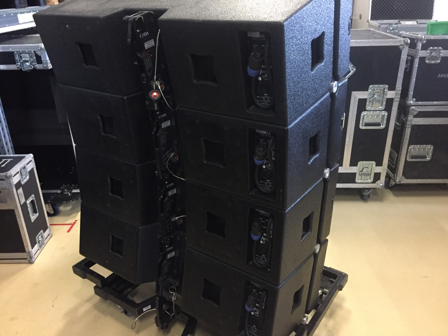 CODA Airline LA12 Arena Line Array | 4er Set | 7999 EUR - Gebrauchte ...
