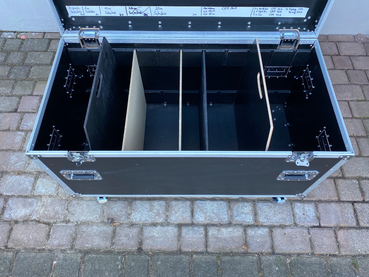 Flyht Pro Case Universal 2 / 120cm 200 EUR Gebrauchte