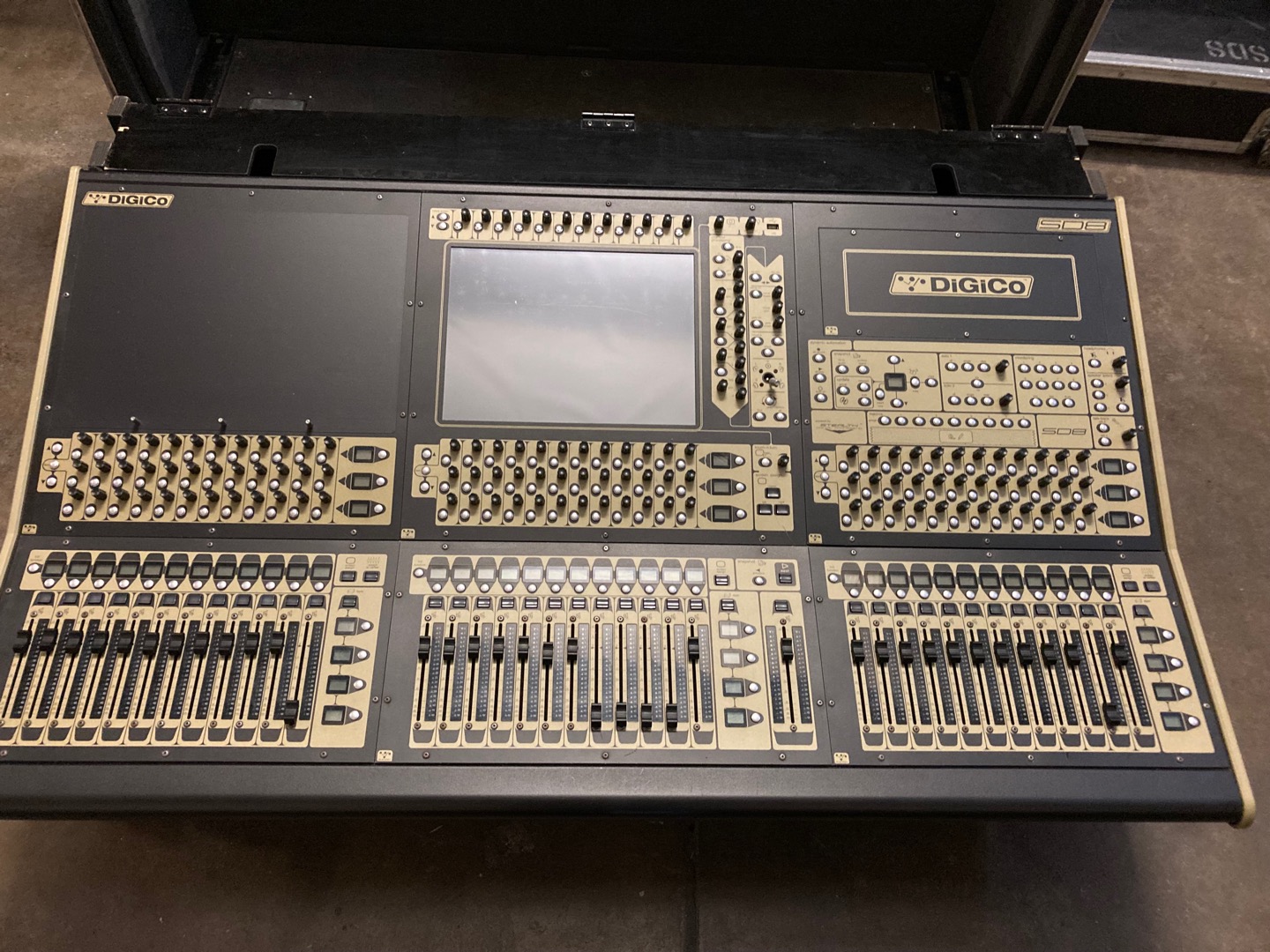 DiGiCo SD8 Set | 13900 EUR - Gebrauchte-Veranstaltungstechnik.de - Der ...