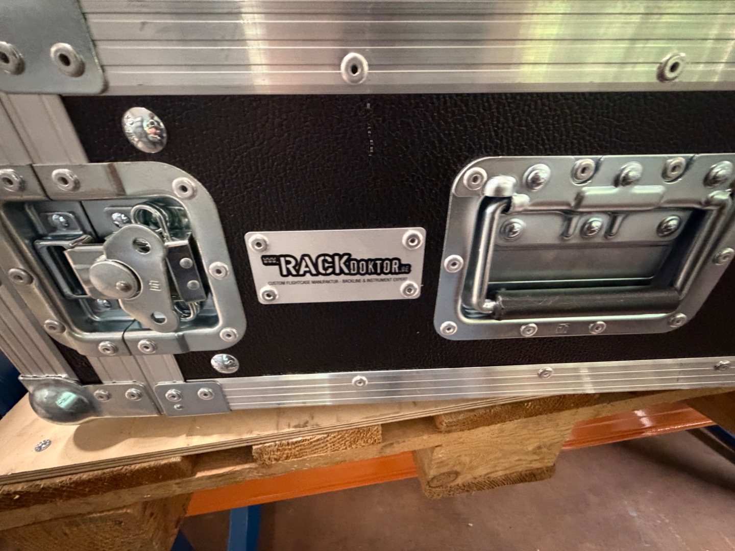 Rack Doctor 4-HE-Rackcase, Sonderanfertigung | 150 EUR - Gebrauchte ...