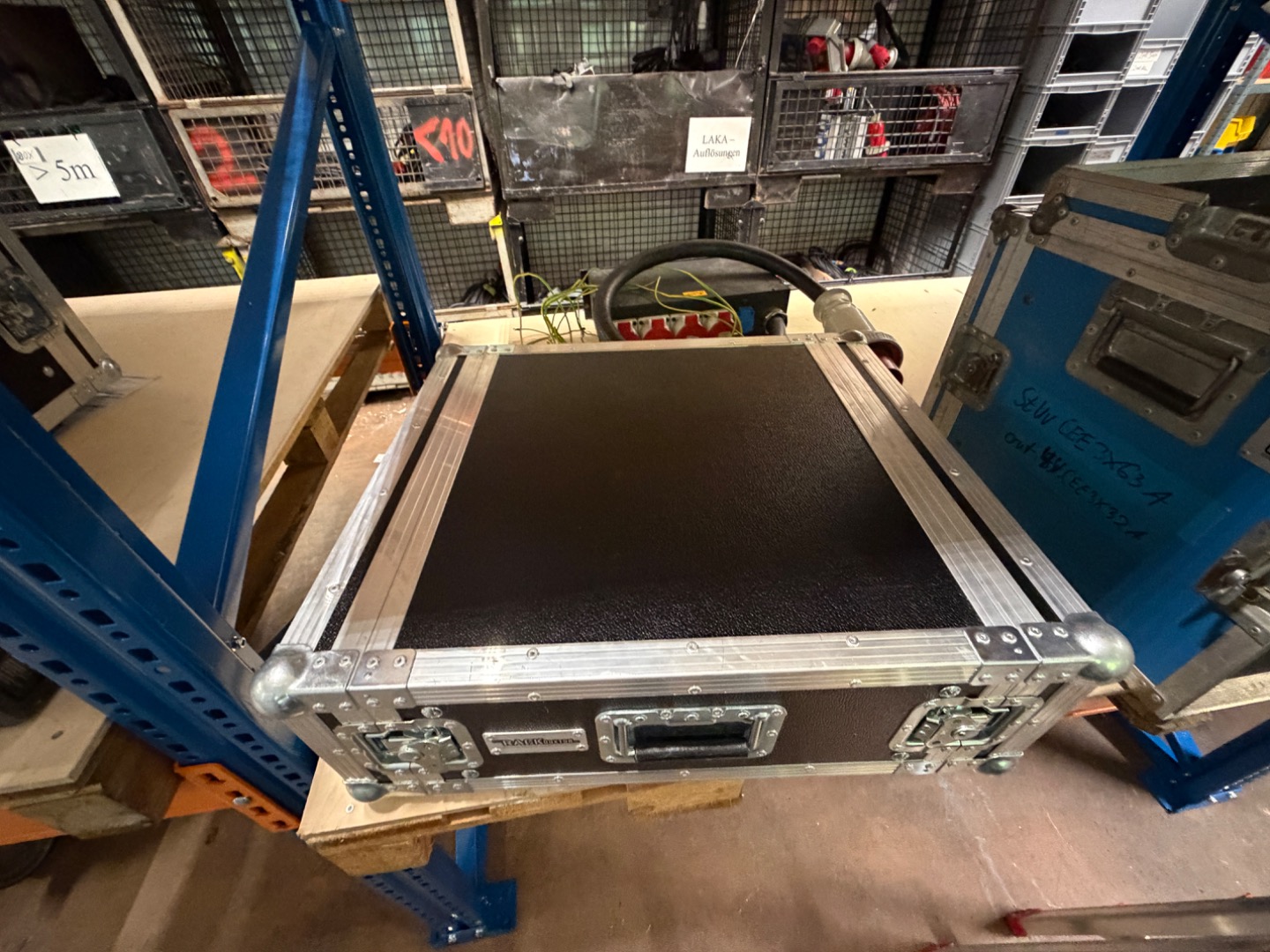 Rack Doctor 4-HE-Rackcase, Sonderanfertigung | 150 EUR - Gebrauchte ...