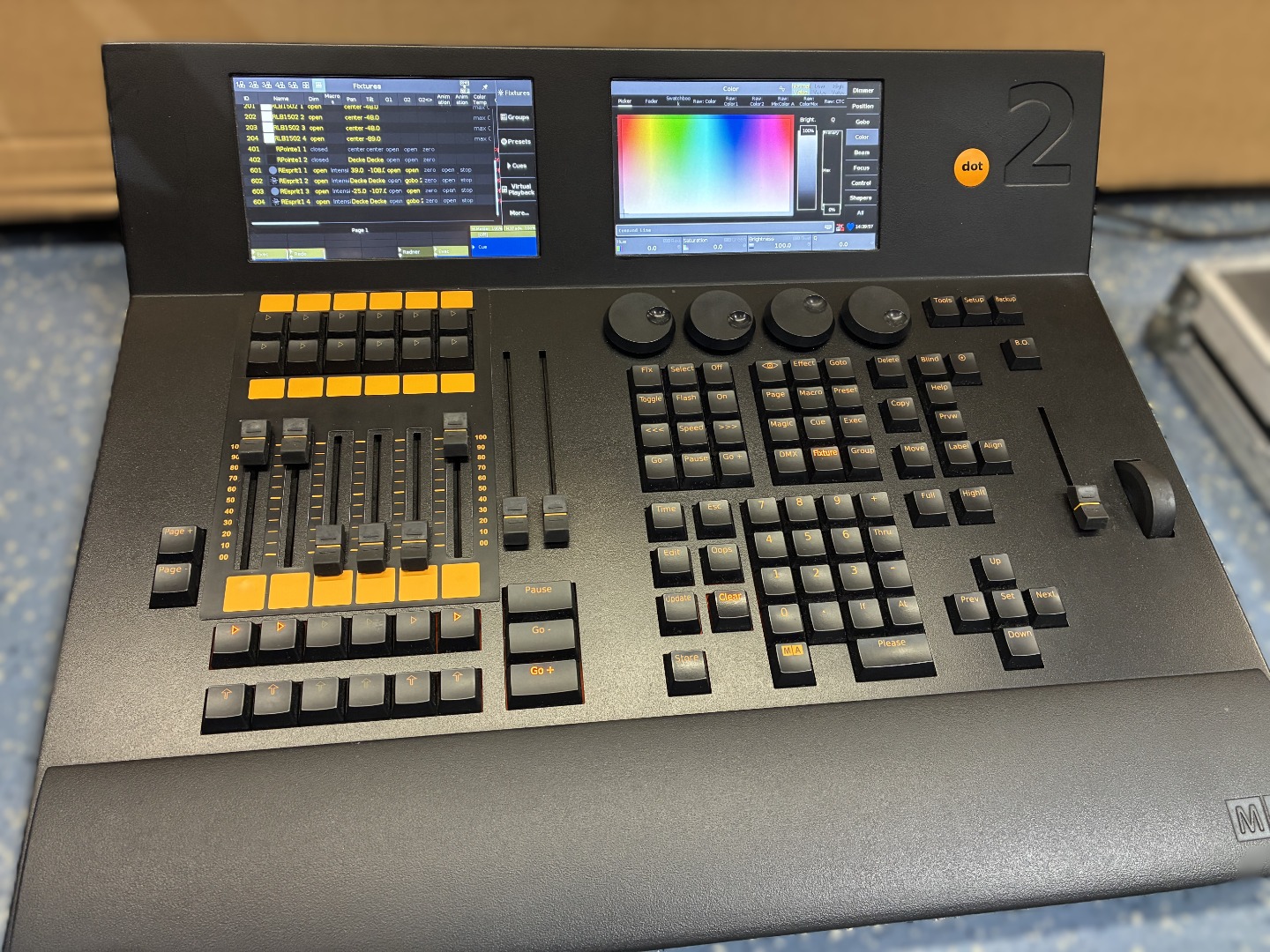 MA Lighting dot2 core mit Case | 3222 EUR - Gebrauchte ...