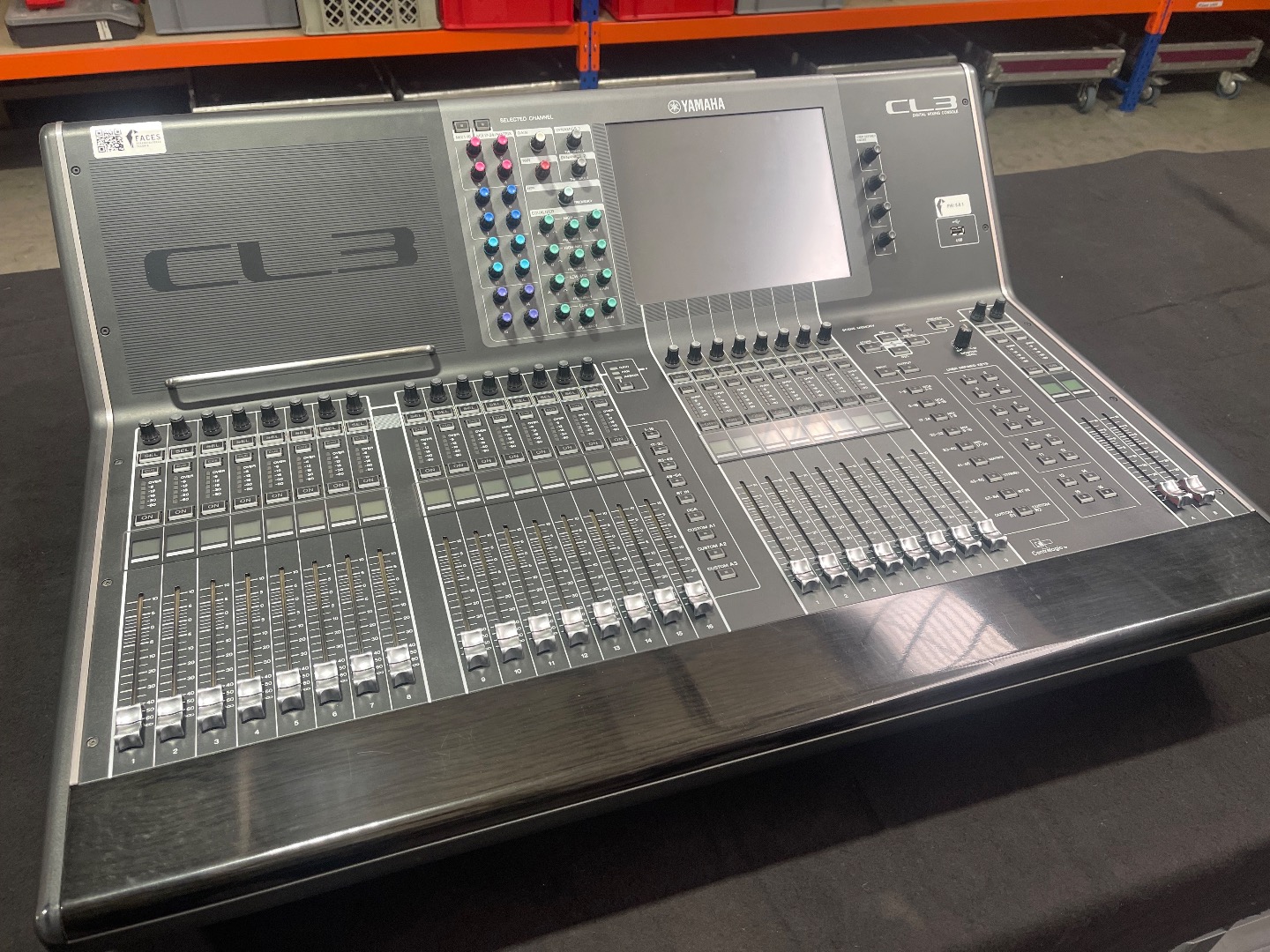 Yamaha CL3 Digital Tonpult 64IN / 8OUT | 17500 EUR - Gebrauchte ...