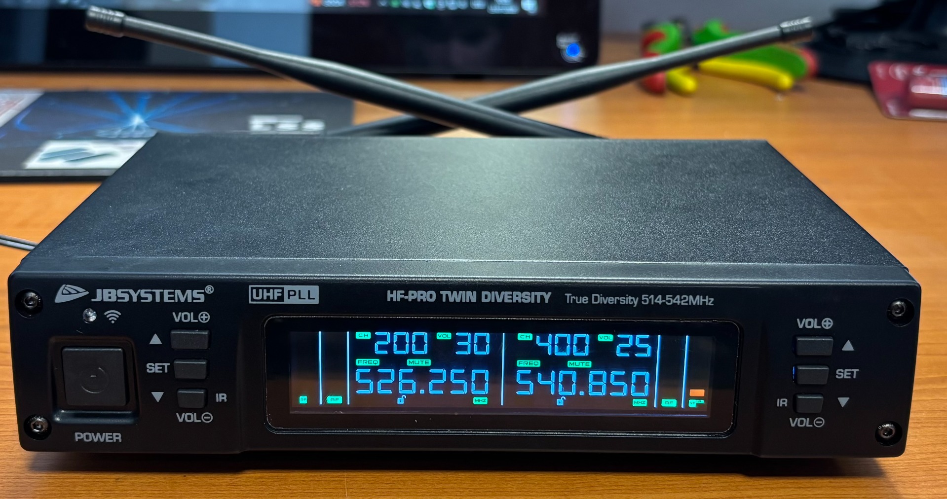 JB-Systems HF-Pro Twin Diversity 514-542Mhz Funkset | 159 EUR ...