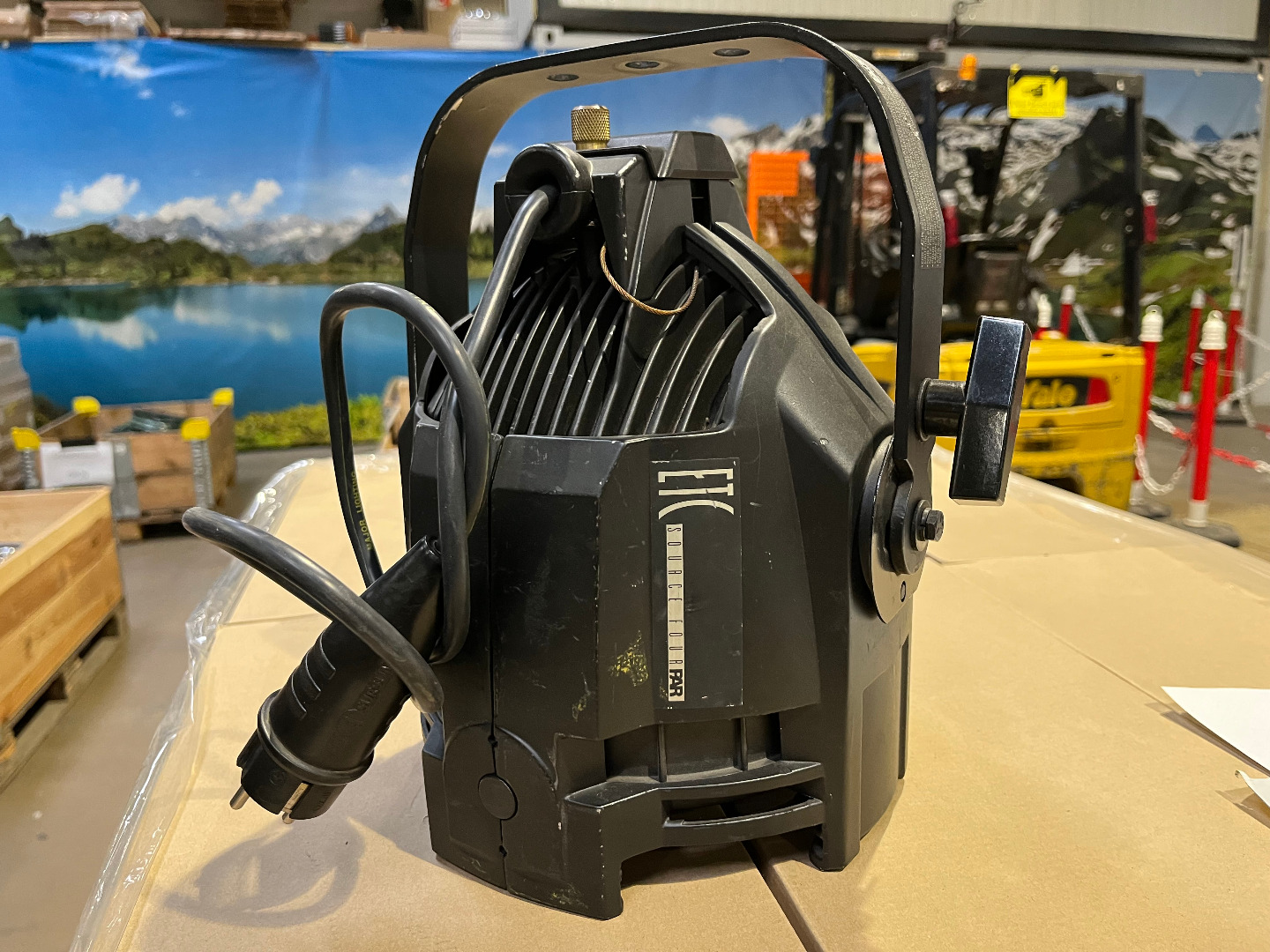 ETC Source4 Par | 15 EUR - Gebrauchte-Veranstaltungstechnik.de - Der ...