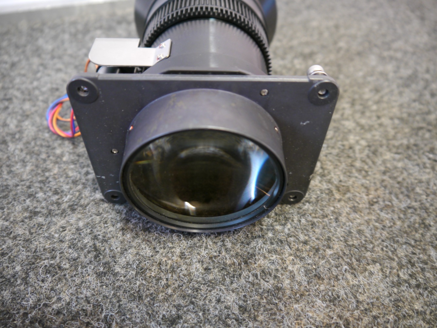 Sanyo LNST32 F2.12.8 Ultra Long Zoom Lens Projektor Optik 170 EUR