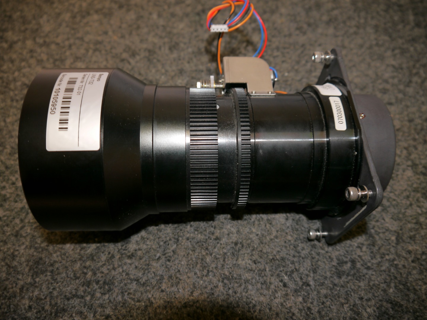 Sanyo LNST32 F2.12.8 Ultra Long Zoom Lens Projektor Optik 170 EUR