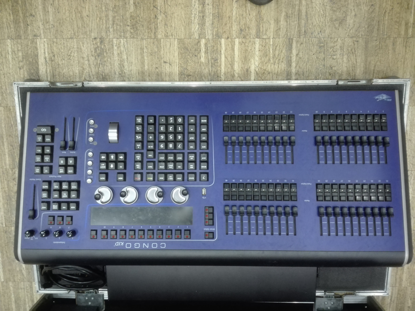 ETC Congo Kid inkl. Case | 3000 EUR - Gebrauchte-Veranstaltungstechnik ...
